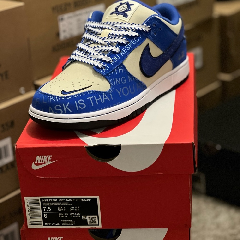 Nike Dunks Low “Jackie Robinson”